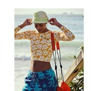 Blue Athletic Shorts with Elastic Waistband and Quick-Dry Fabric